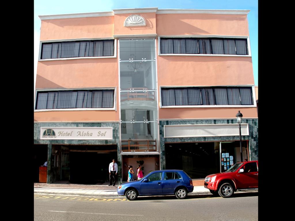 Aloha Sol Hotel And Casino Santiago De Los Caballeros Exterior foto